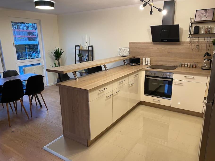 Apartment Stilvolles 60qm Zentrumsnahe 2r *